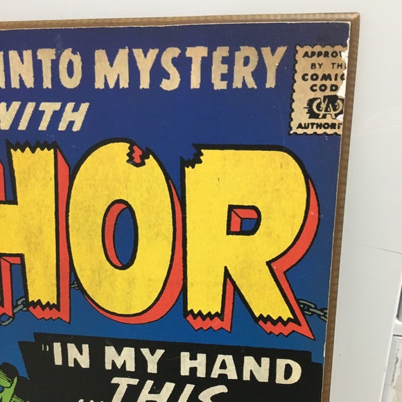 ‼️CLOSING SALE EVERYTHING MUST GO ‼️Thor Comic Book Wood Wall Decor - Picture 6 of 6